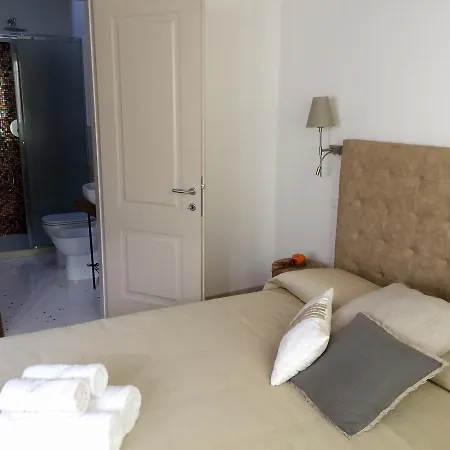 Al Pozzo Di Luce Bed & Breakfast 2*