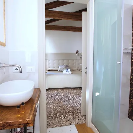Al Pozzo Di Luce Bed and Breakfast Βενετία