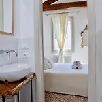 Bed & Breakfast Al Pozzo Di Luce 4*
